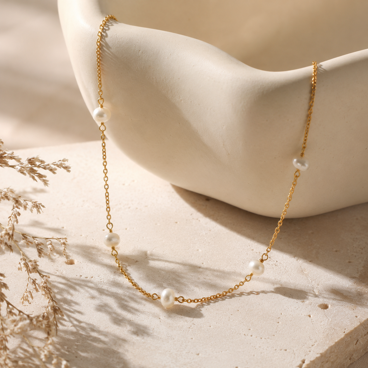 Ondee Baroque Pearl Necklace