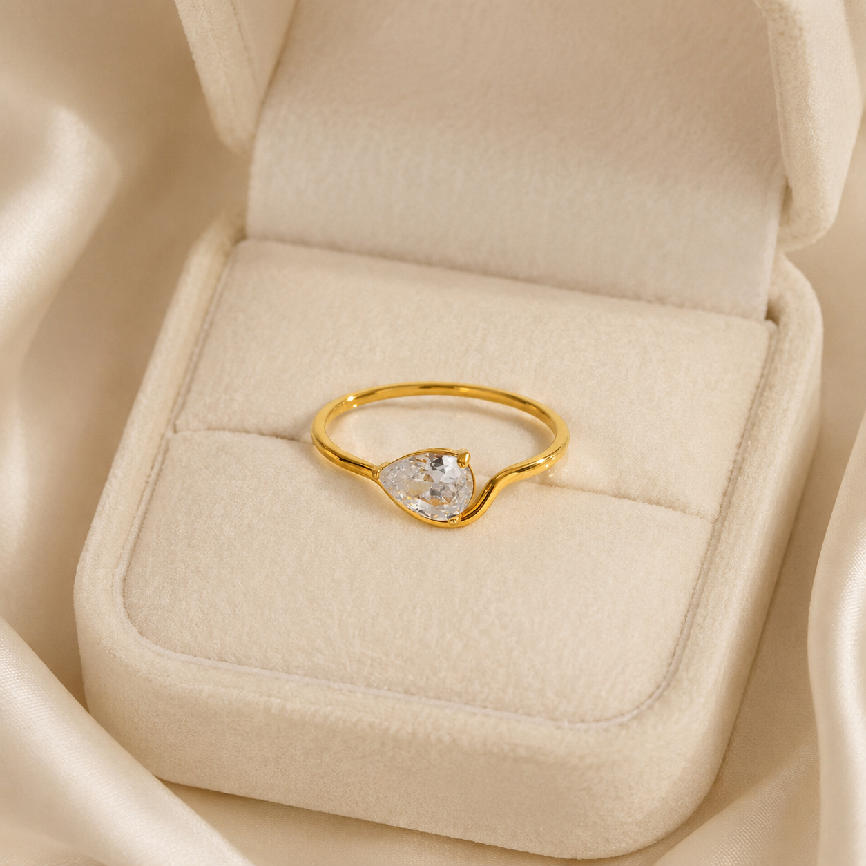 Goutte Droplet Ring