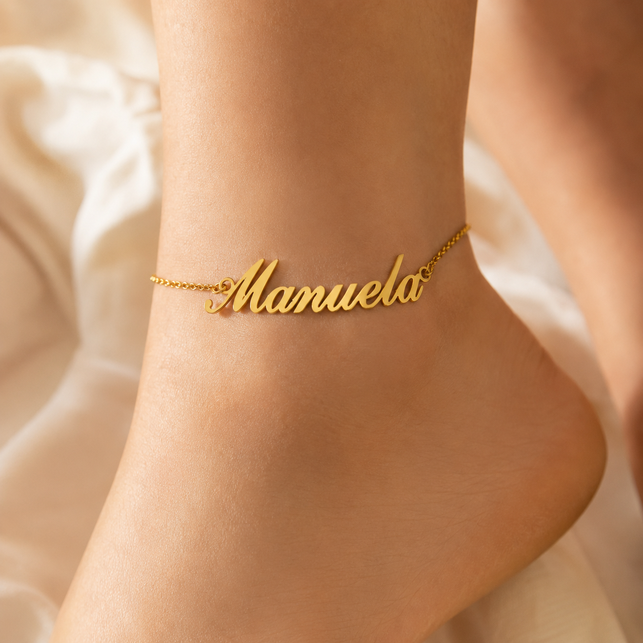 Léa Initial Anklet